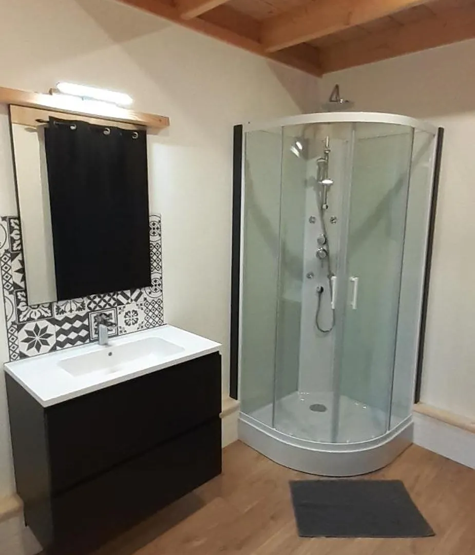 Chalets De Pont Cob Avec Spa Gouezec